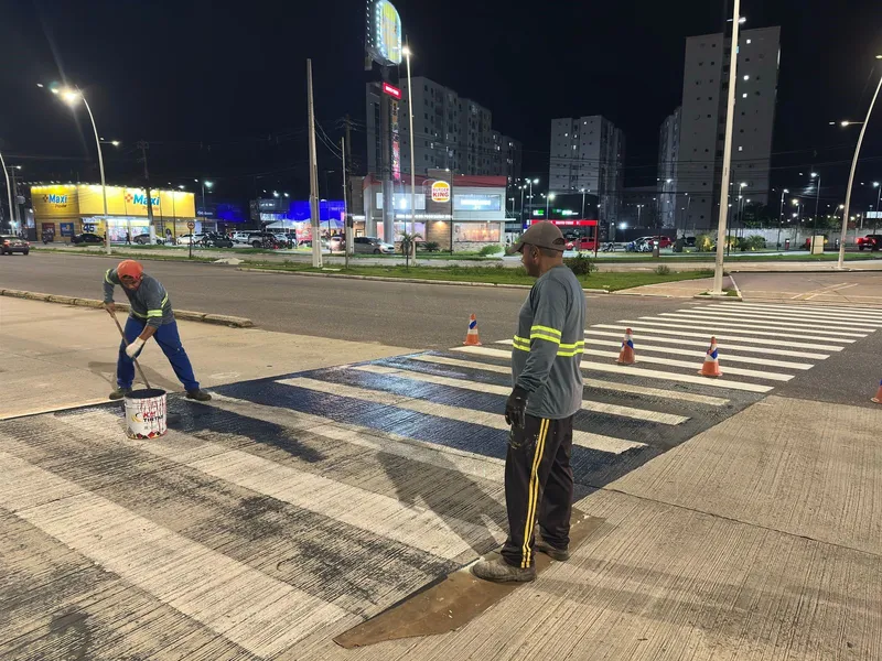 A ação iniciada na noite de qurta-feira,22, faz parte do planejamento estratégico da Prefeitura de Belém para a revitalização da sinalização das vias da cidade.