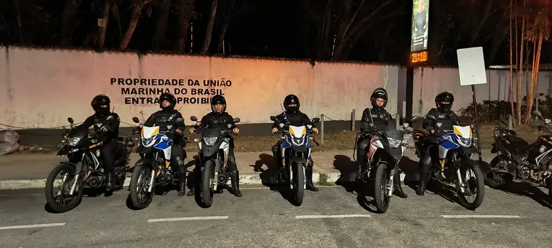 Batedores da GMB, sob a coordenação da Polícia Federal, divididos em duas equipes, efetuam o deslocamento das delegações de Angola e do Japão.