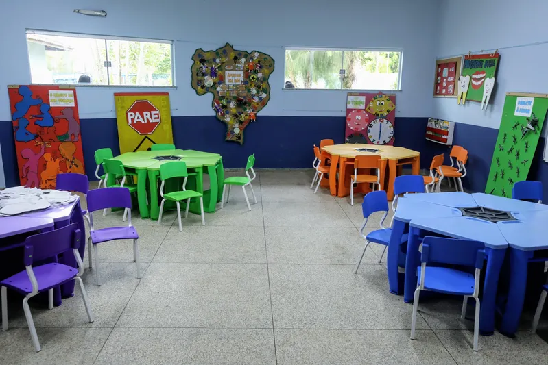 A escola ganhou novas salas e equipamentos para melhorar ainda mais mais o ensino oferecido aos estudantes.