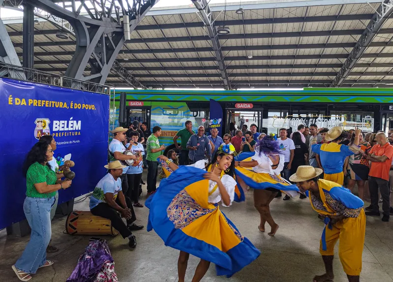 Transporte público - Apresentação dos primeiros ônibus elétricos de Belém <div class='credito_fotos'>Foto: Joyce Ferreira/Agência Belém/Comus   |   <a href='/midias/2025/originais/1d85e169-68da-4a3d-b448-de29eae7dfd8.jpg' download><i class='fa-solid fa-download'></i> Download</a></div>
