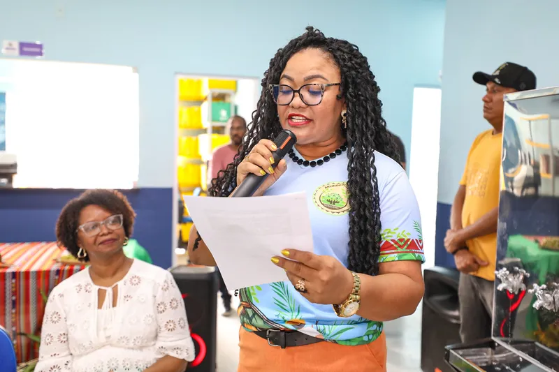 Para a diretora da escola, Ivete Vale, que é quilombola nascida e criada na comunidade, “a criação de uma escola quilombola no Sucurijuquara é um reconhecimento muito grande que a Prefeitura faz pela cultura e resistência do povo negro, que vive no Sucurijuquara”. I