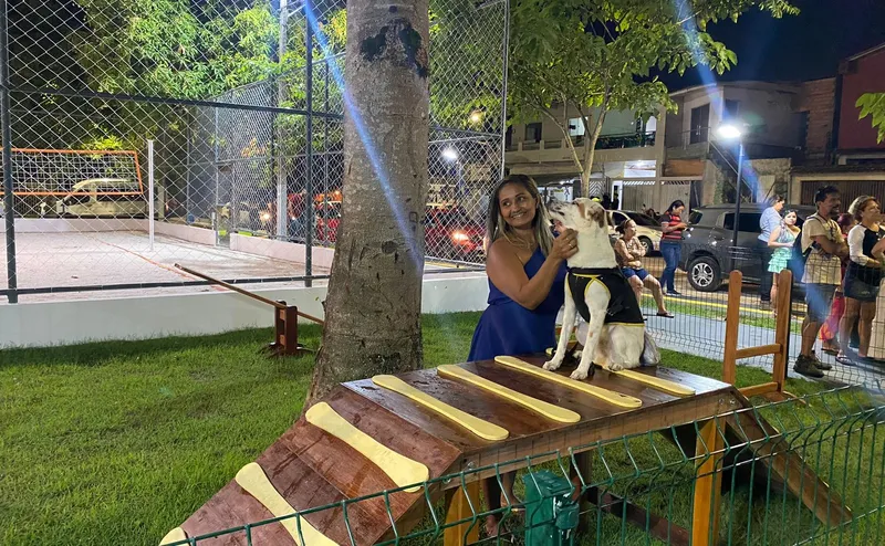 A praça Edimar Araújo, na WE3, no Satélite, é a oitava com espaço pet em Belém.