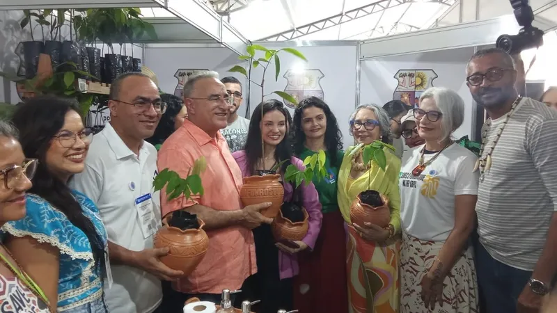 A participação da Funbosque na SBPC incluiu a doação mais de 2 mil mudas aos visitantes do estande da Fundação.