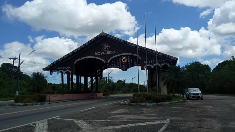 Semma, Defesa Civil Municipal e Agência Distrital de Mosqueiro (Admos), da Prefeitura de Belém, estão neste momento inspecionando focos de incêndio na ilha de Mosqueiro