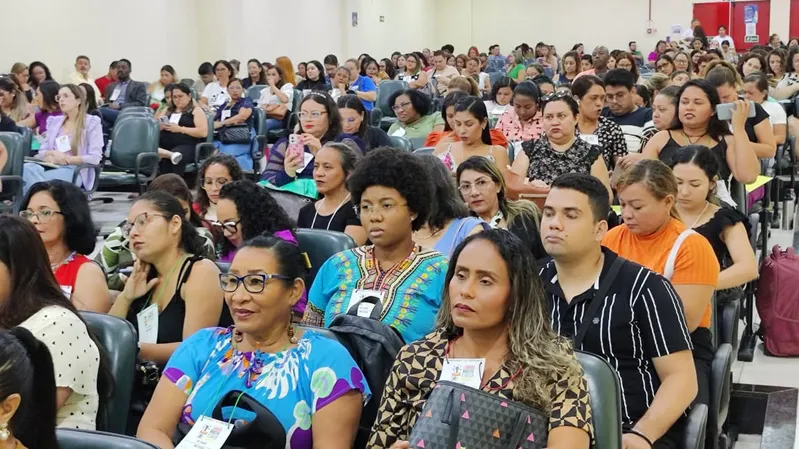 O público compareceu em massa para prestigiar o seminário 