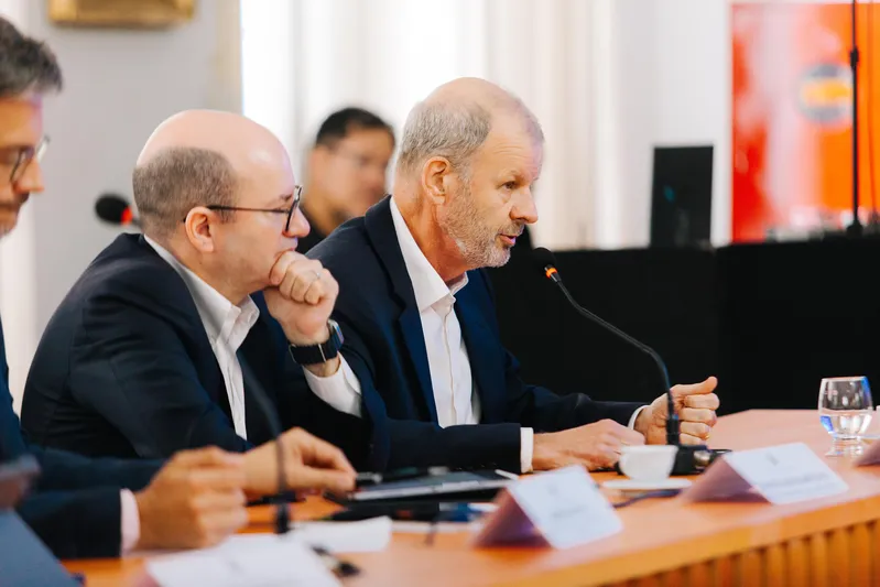 A delegação do Banco Mundial apresentou programas voltados para o desenvolvimento sustentável e estratégias para a captação de investimentos no longo prazo.