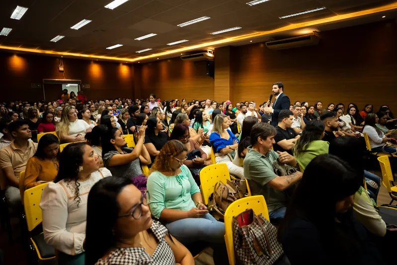 Os 351novos servidores foram recepcionados na manhã desta sexta-feira, 31