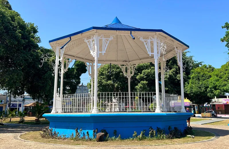 Na atual gestão, a Prefeitura fez a reforma e revitalização da praça Cipriano Santos