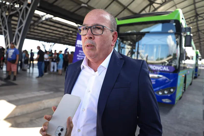 Transporte público - Apresentação dos primeiros ônibus elétricos de Belém <div class='credito_fotos'>Foto: Joyce Ferreira/Agência Belém/Comus   |   <a href='/midias/2025/originais/4a768845-e496-4a83-ab37-72af5cca5bfa.jpg' download><i class='fa-solid fa-download'></i> Download</a></div>