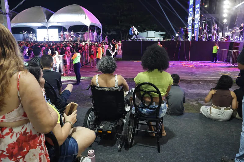 Área de inclusão oferecida pela Prefeitura de Belém para os shows dos 409 anos da cidade <div class='credito_fotos'>Foto: Jader Paes | <a href='/midias/2025/originais/50eb7ad7-34ee-418a-b139-1d07f0c40afa.jpg' download><i class='fa-solid fa-download'></i> Download</a></div>
