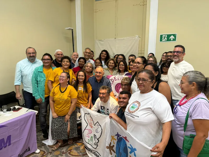 O 1° Conselho Municipal de Economia Solidária é formado por representantes de sete secretarias municipais, além de entidades de apoio e empreendedores da economia solidária.  