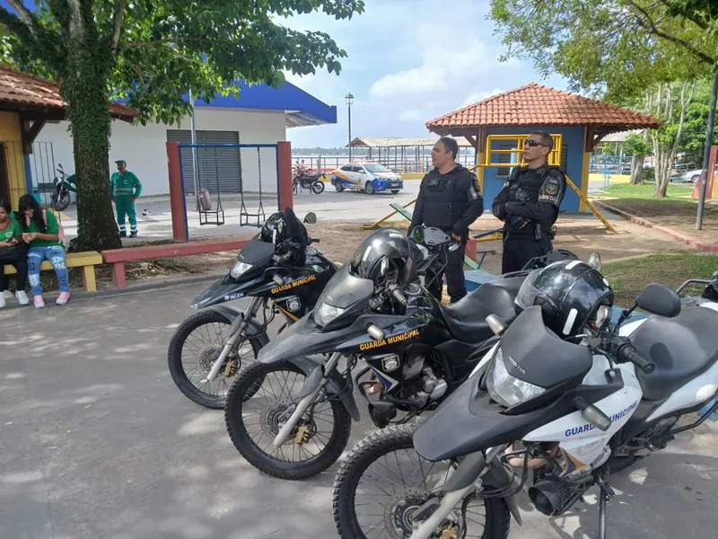 Operação inclui 15 viaturas e 28 motocicletas, além das rondas a pé e monitoramento eletrônico.