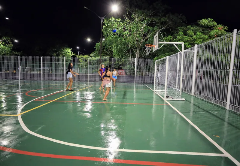 Quadra poliesportiva. <div class='credito_fotos'>Foto: DINEI SOUZA / AG.BELÉM | <a href='/midias/2025/originais/6228ad5a-b1fb-4817-ad8e-02265485a77d.jpg' download><i class='fa-solid fa-download'></i> Download</a></div>