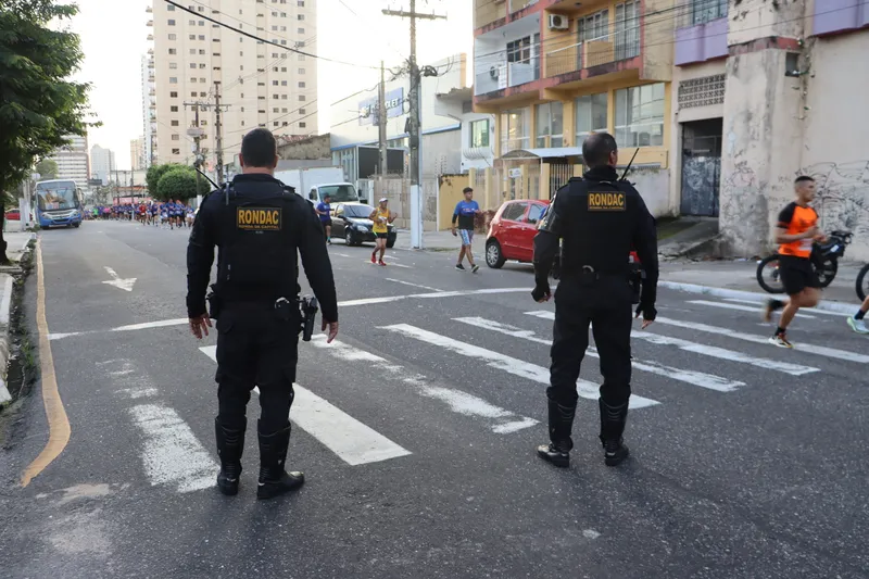 A 25ª edição da Corrida do Sol faz parte das comemorações dos 409 anos da capital paraense e reuniu mais de 4 mil corredores.