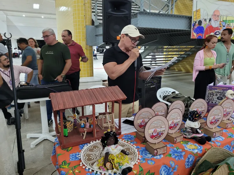 A “Mostra de Sabores e Saberes” é uma iniciativa da Coordenadoria de Educação de Jovens, Adultos e Idosos, da Secretaria Municipal de Educação.