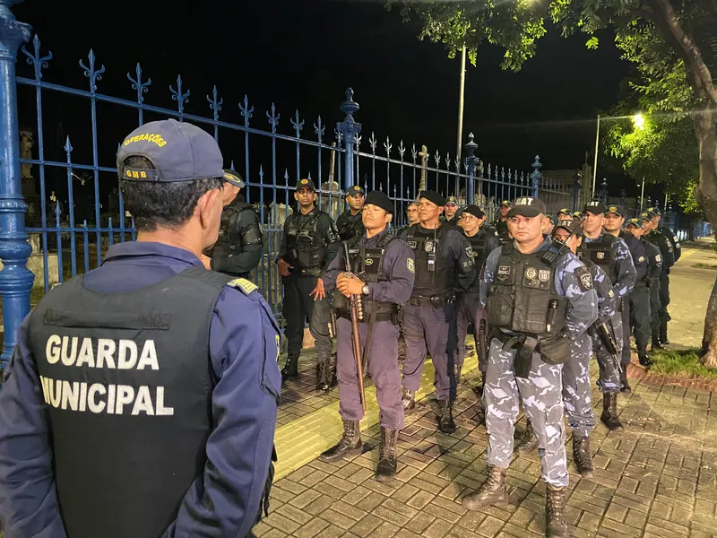 A Operação Guarda Alta envolveu os grupamentos Operacional do Dagua, Ações Táticas (GAT) e Ronda Ostensiva Municipal (Romu) e 1ª Cia. do 37° Batalhão da Polícia Militar. 