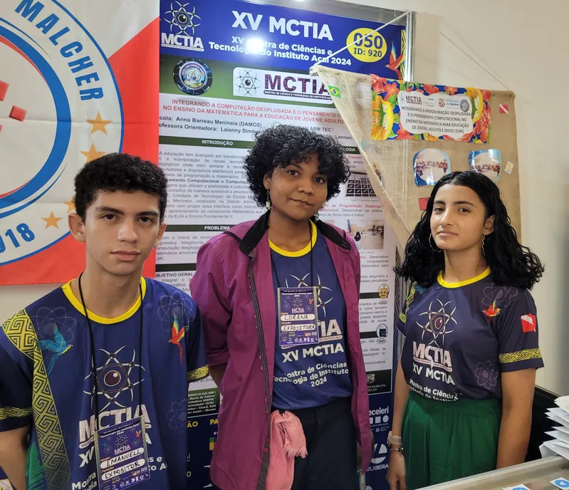A escola onde estudam Emmanuel, Lorana e Simone ficou em terceiro lugar na mostra. Agora, os estudantes vão para uma feira em Recife.