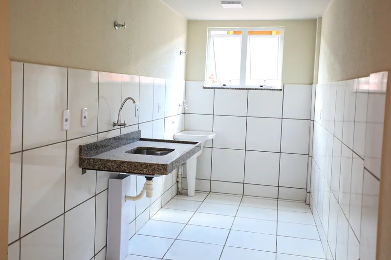 Área de serviço de um dos apartamentos entregues pela Prefeitura de Belém.