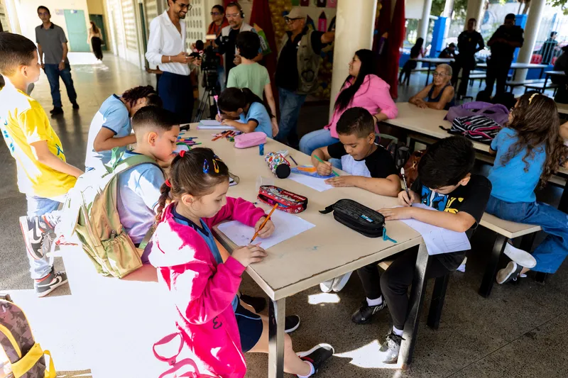 Crianças começaram o ano letivo com atividades e brincadeiras educativas