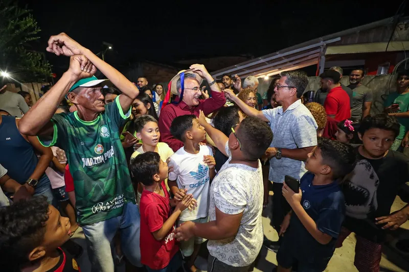 Entrega da rua Stélio Maroja, na Pratinha I. <div class='credito_fotos'>Foto: Joyce Ferreira/Agência Belém/Comus   |   <a href='/midias/2025/originais/849ec9be-7b89-4c47-918f-3af5f1f3b3e8.jpg' download><i class='fa-solid fa-download'></i> Download</a></div>