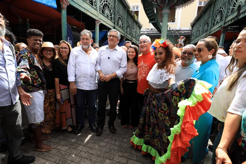 Parceria - Governo federal e Prefeitura anunciam segunda etapa da reforma do Ver-o-Peso <div class='credito_fotos'>Foto: MÁCIO FERREIRA / AG BELÉM   |   <a href='/midias/2025/originais/8cbd1ef7-c75b-40b9-9d15-deece67e07be.jpg' download><i class='fa-solid fa-download'></i> Download</a></div>