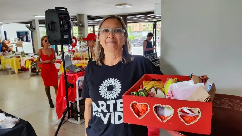 A Organização Não Governamental Arte pela Vida,  trabalha assistindo 600 pessoas com HIV.