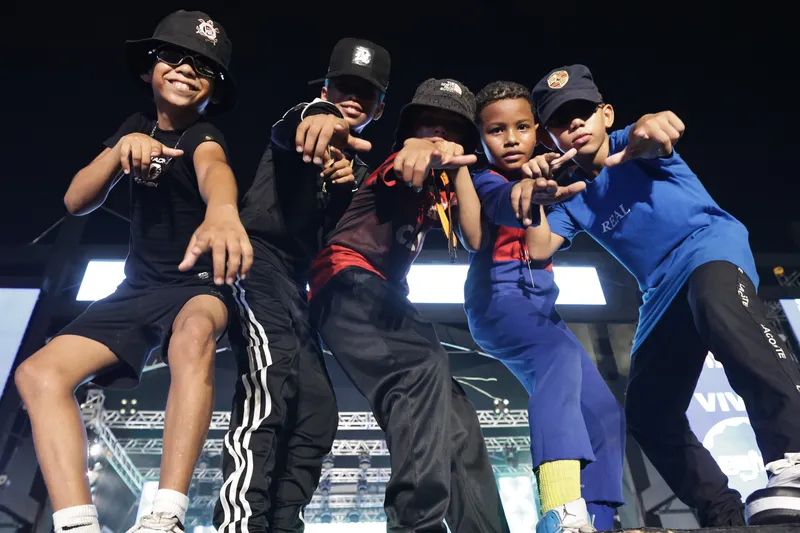 Atrações musicais e apresentações culturais fizeram parte do primeiro dia de programação dos 409 anos de Belém <div class='credito_fotos'>Foto: Jader Paes | <a href='/midias/2025/originais/97095f70-2e60-45a1-a88b-bba5d2a18640.jpg' download><i class='fa-solid fa-download'></i> Download</a></div>