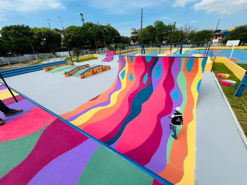 Dom Mário de Miranda Villas Boas, a “praça do Marex”, em Val-de-Cans, é uma das mais esportivas da cidade e possui ponto de wi-fi.