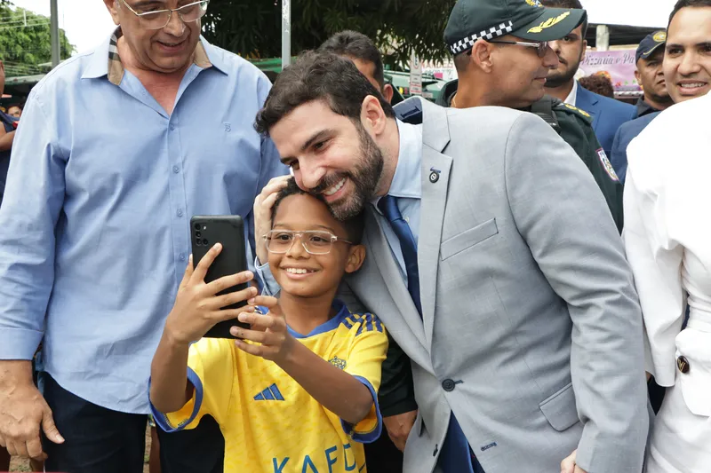 Posse em Mosqueiro - Igor Normando anuncia nova creche e Praça da Paz em Mosqueiro <div class='credito_fotos'>Foto: Jader Paes   |   <a href='/midias/2025/originais/c0fe43e4-7439-49ce-aad3-555e36ec5bfd.jpg' download><i class='fa-solid fa-download'></i> Download</a></div>
