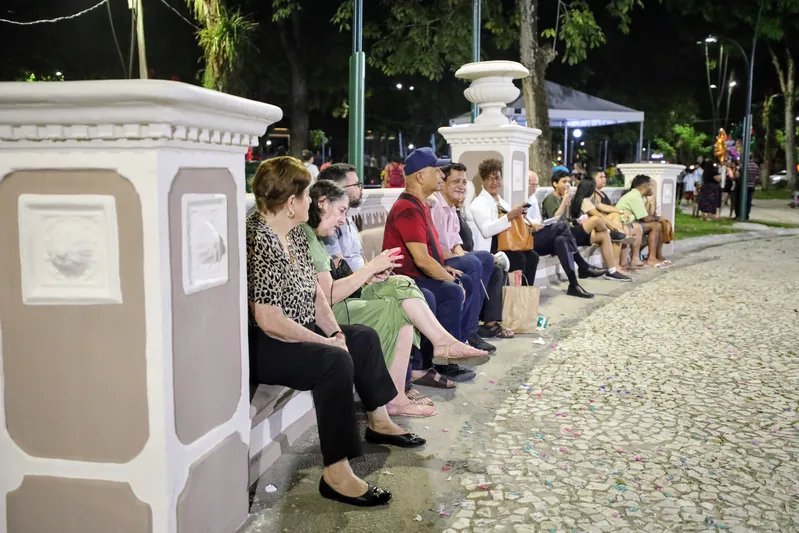 Obra concluída - Reforma e revitalização da Praça Batista Campos  <div class='credito_fotos'>Foto: DINEI SOUZA / AG.BELÉM   |   <a href='/midias/2025/originais/c9162ed4-bad0-4670-afa4-dfad293355e1.jpg' download><i class='fa-solid fa-download'></i> Download</a></div>