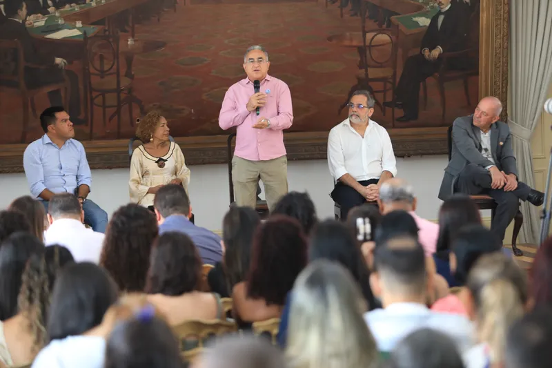 Tecnologia em saúde pública - Lançamento do aplicativo Saúde Belém Digital <div class='credito_fotos'>Foto: MÁCIO FERREIRA / AG BELÉM | <a href='/midias/2025/originais/cdfbf9b0-cdfa-4511-80c9-2337768be2fb.jpg' download><i class='fa-solid fa-download'></i> Download</a></div>