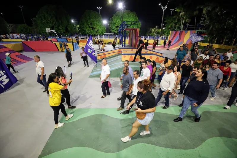 Obra concluída - Reforma e revitalização da praça Dom Mário Villas Boas <div class='credito_fotos'>Foto: DINEI SOUZA / AG.BELÉM | <a href='/midias/2025/originais/ce54b33b-8817-44e8-ae98-ac61dd6f88a8.jpg' download><i class='fa-solid fa-download'></i> Download</a></div>