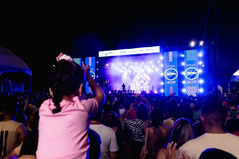 Mais de 75 mil pessoas prestigiaram os dois dias de evento no Portal da Amazônia <div class='credito_fotos'>Foto: Felipe de Souza   |   <a href='/midias/2025/originais/d8fd2cbe-ab58-42ad-859a-7a475054cc7b.jpg' download><i class='fa-solid fa-download'></i> Download</a></div>