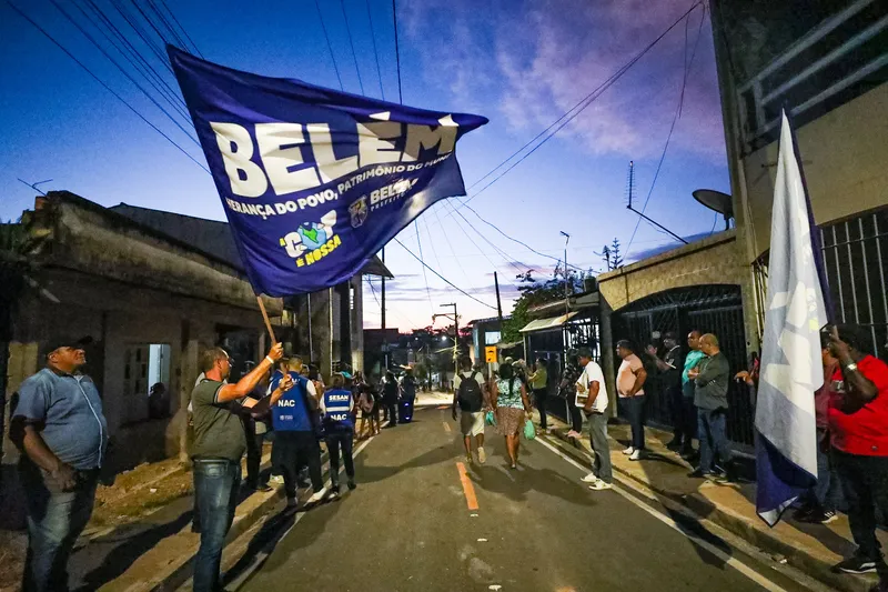 Obras concluídas - Drenagem e pavimentação das ruas Stelio Maroja e São José, na Pratinha <div class='credito_fotos'>Foto: Joyce Ferreira/Agência Belém/Comus   |   <a href='/midias/2025/originais/d8ff6ce1-3e1f-4590-88e7-36df43bd9041.jpg' download><i class='fa-solid fa-download'></i> Download</a></div>