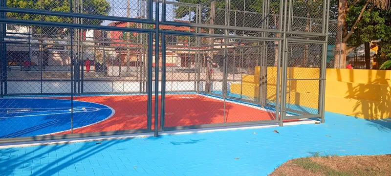 A praça Edimar Araújo, na WE-3, no Satélite, ainda está em obras. Além de quadras e outros espaços, está garantido ambiente para os animais 