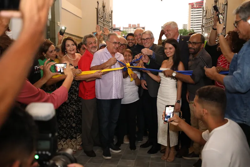 Prefeitura de Belém entrega à população o novo mercado de São Brás  <div class='credito_fotos'>Foto: Amarilis Marisa/ Agência Belém   |   <a href='/midias/2025/originais/f1786de6-fb61-4e0d-8a3b-4bb45a972dc2.jpg' download><i class='fa-solid fa-download'></i> Download</a></div>
