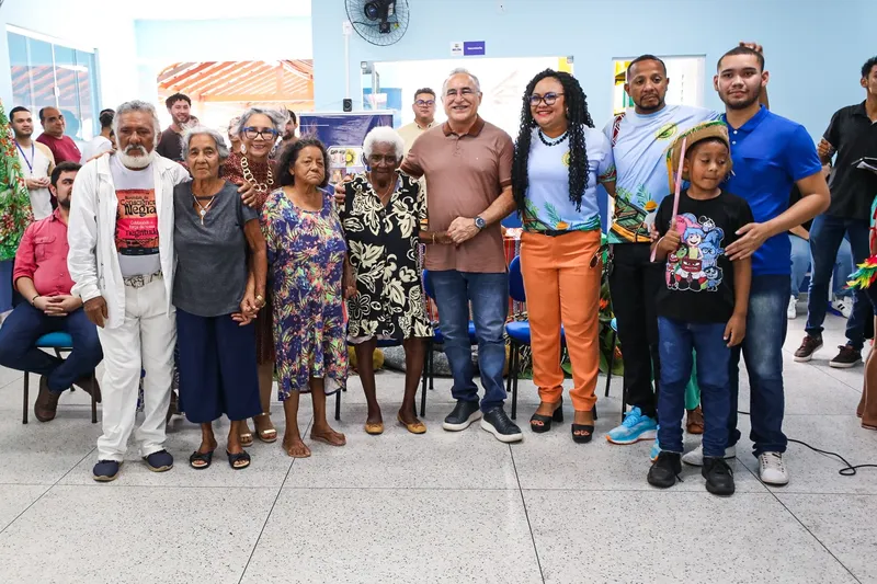 "Construir uma escola quilombola é dedicar também o trabalhos ao combate profundo ao racismo, levando em consideração um processo especial de ensino, que trabalhará as questões relacionadas à comunidade afrobrasileira, à ancestralidade e a toda herança que temos dos povos africanos”, disse o prefeito de Belém, Edmilson Rodrigues.