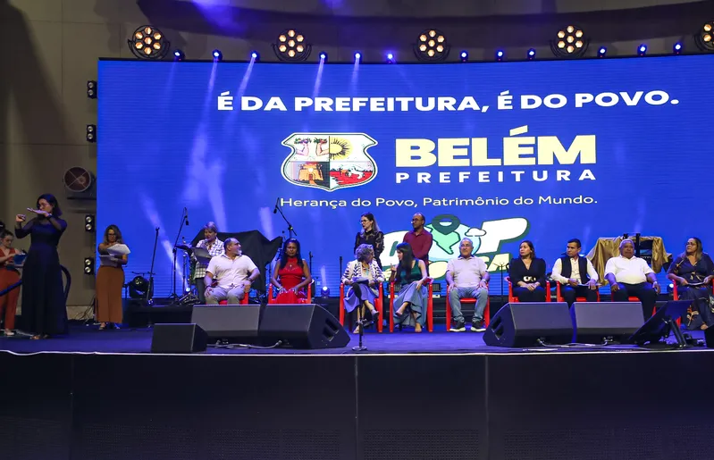 Belém Alfabetizada - Educação municipal alfabetiza mais mil pessoas na capital <div class='credito_fotos'>Foto: Joyce Ferreira/Agência Belém/Comus | <a href='/midias/2025/originais/f826231e-e525-417c-874a-3174bbbbef7e.jpg' download><i class='fa-solid fa-download'></i> Download</a></div>