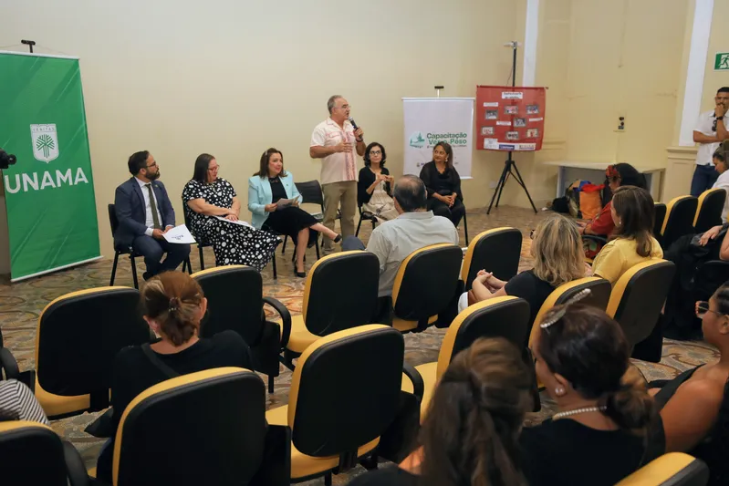 Os certificados foram entregues pelo prefeito de Belém, Edmilson Rodrigues, que destacou a importância da qualificação. 