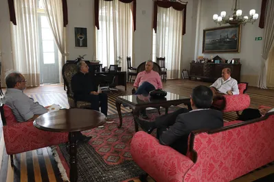 Tradicional hospital da cidade presta homenagem ao prefeito de Belém