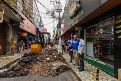 Prefeitura intensifica serviços de manutenção viária e drenagem em diversos bairros de Belém