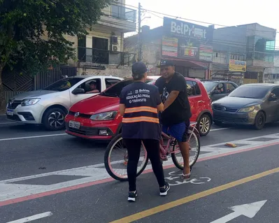 Prefeitura de Belém realiza ações educativas na avenida José Bonifácio sobre o uso irregular da ciclofaixa